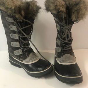 Sorel Joan of Arctic winter boots